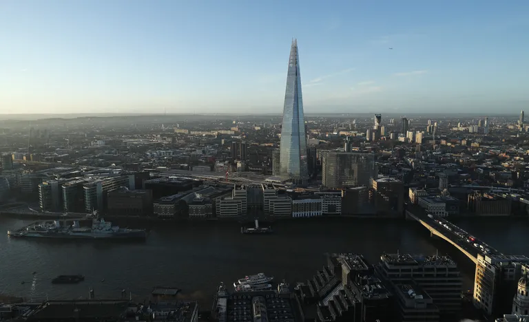 310-meetrine Londoni Shard