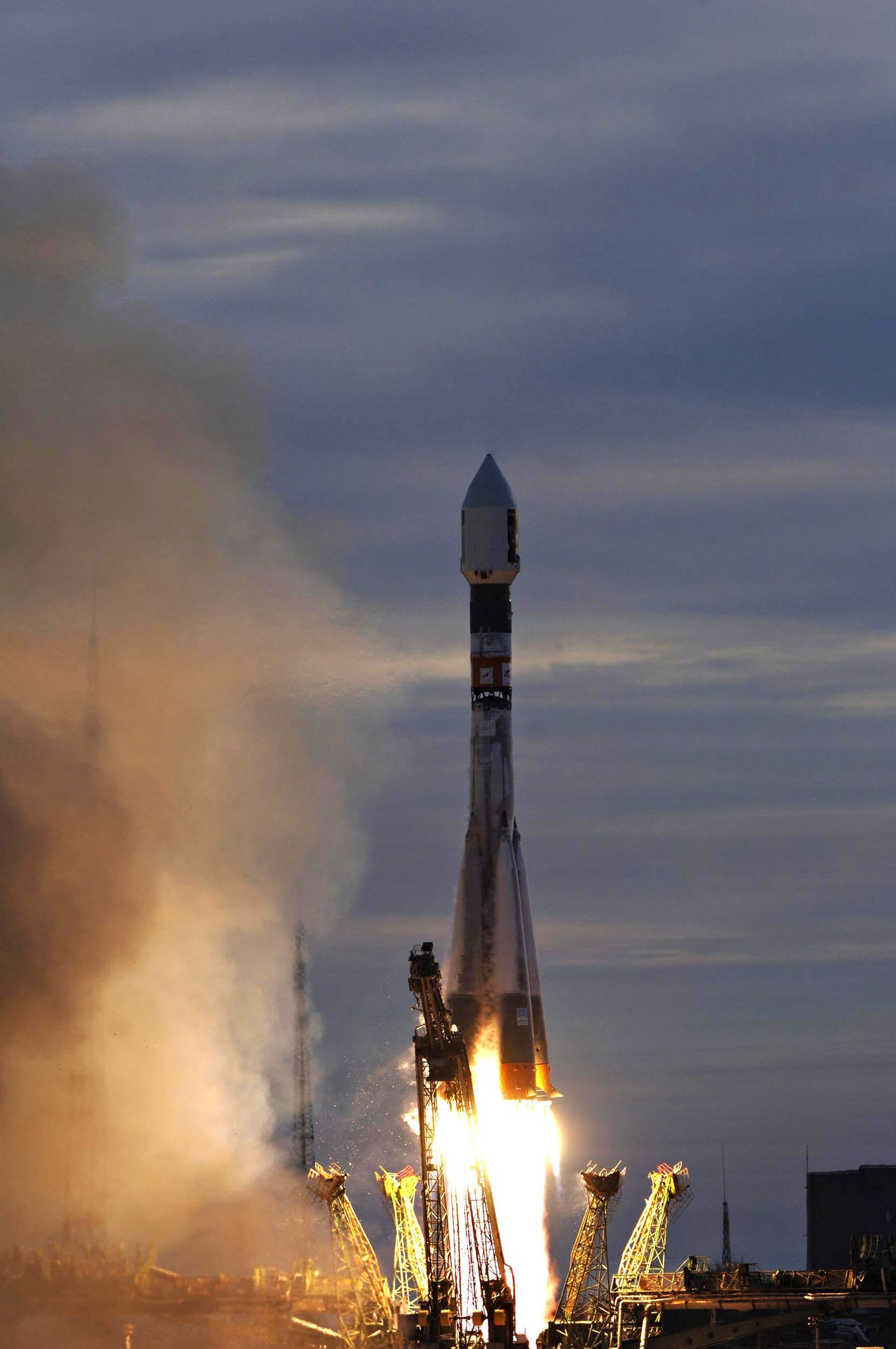 Raketi start Baikonuri kosmodroomil
