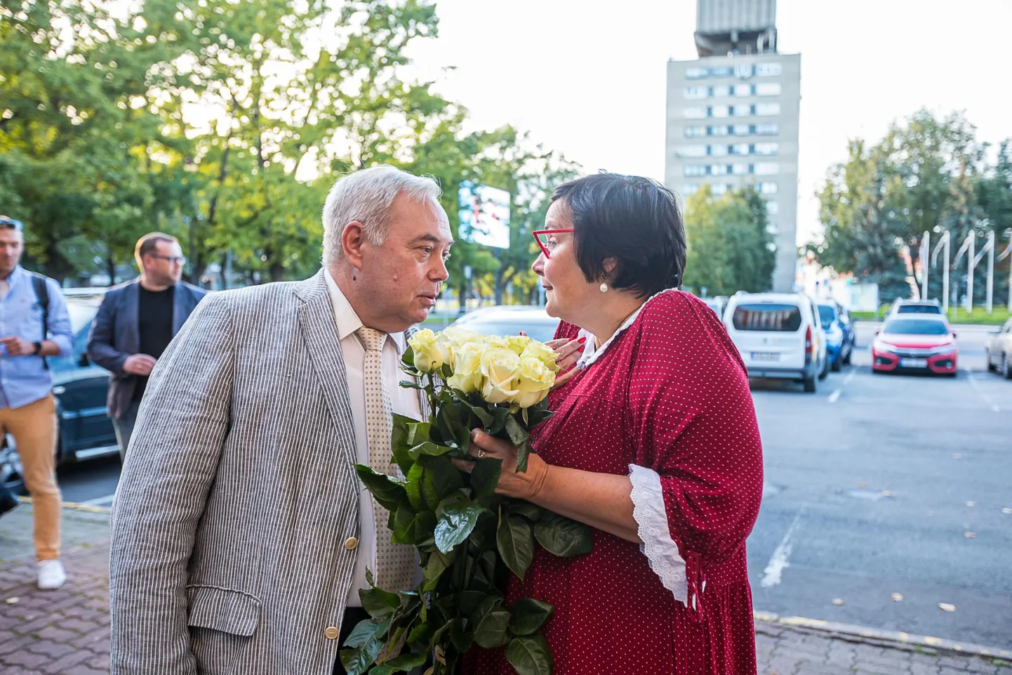 Narva linnavolikogus tagandas valdavalt keskerakondlaste häältega Katri Raigi Narva linnapea ametist. Uue linnapea valimine nurjus, sest Ants Liimetsal jäi valituks osutumisest üks hääl puudu. FOTO: Ilja Smirnov