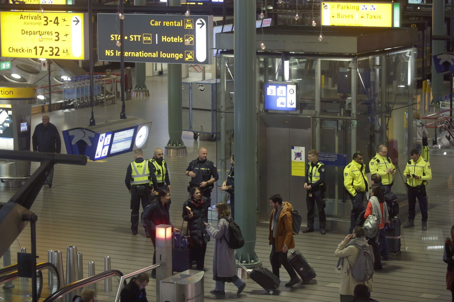 Policija Amsterdamas lidostā
