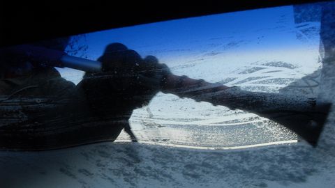 Jääkaabits ja halastamatu füüsika: kuidas auto talveks valmis seada, enne kui hilja?