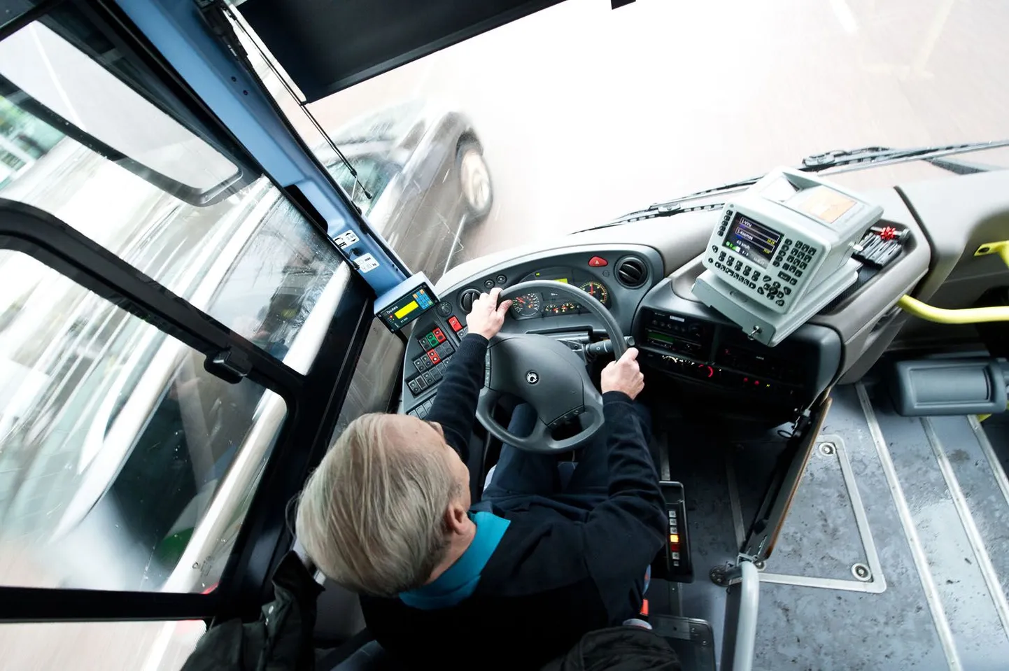 Piletiraha kättesaamiseks paneb maanteeamet liiniveo hanke tingimustesse kirja nõude, et bussidele
peab olema paigaldatud valvekaamera.