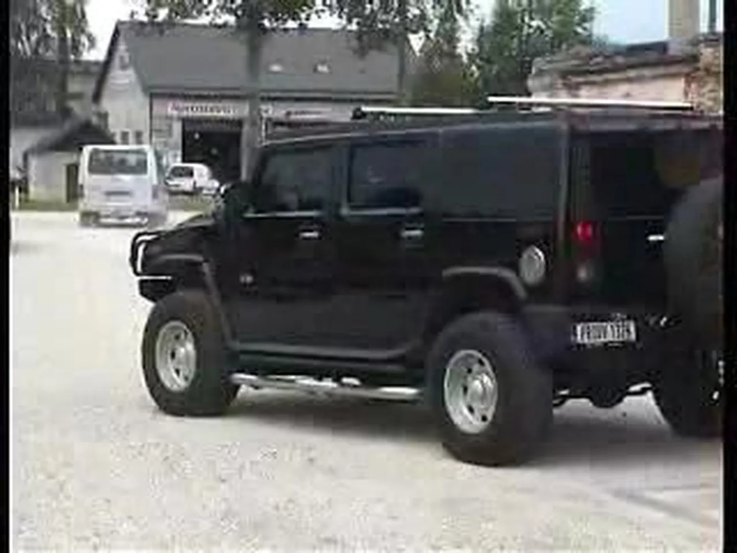 Hummer. Foto on illustreeriv.
