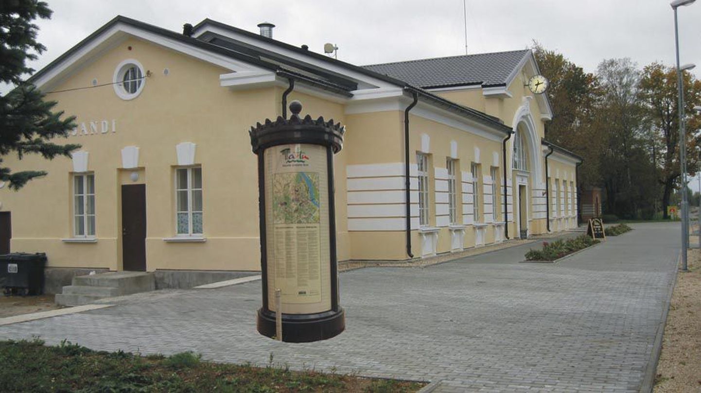 Üks ajaloolise hõnguga reklaampost hakkaks seisma Viljandi raudteejaama juures, kus see annaks turistidele linna kohta esmast infot.