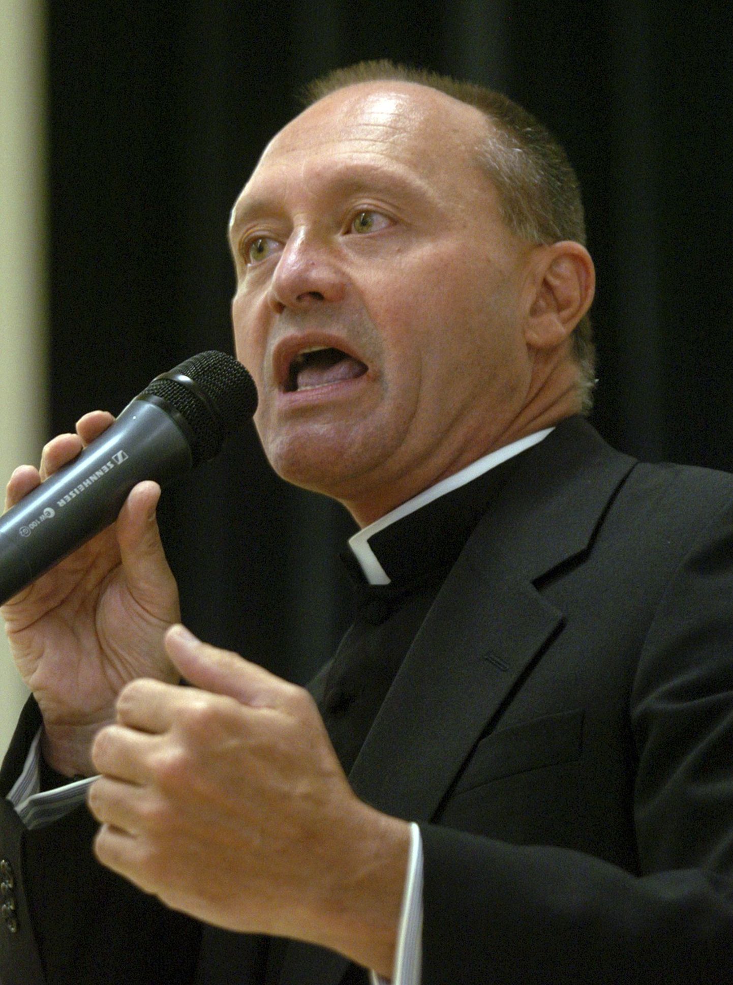 Preester Kevin Wallin