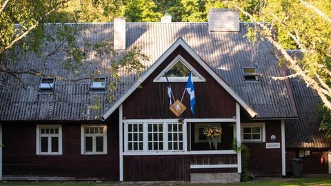 REPORTAAŽ ⟩ Postimees Ruhnul: «Eesti inimesed teavad rannarootslastest üllatavalt vähe.»