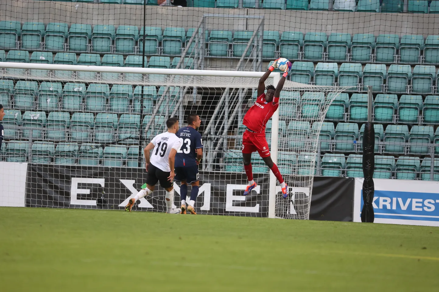 Paide linnameeskond võõrustas Tallinnas  A. Le Coq Arenal Rootsi tippklubi BK Häckenit.
