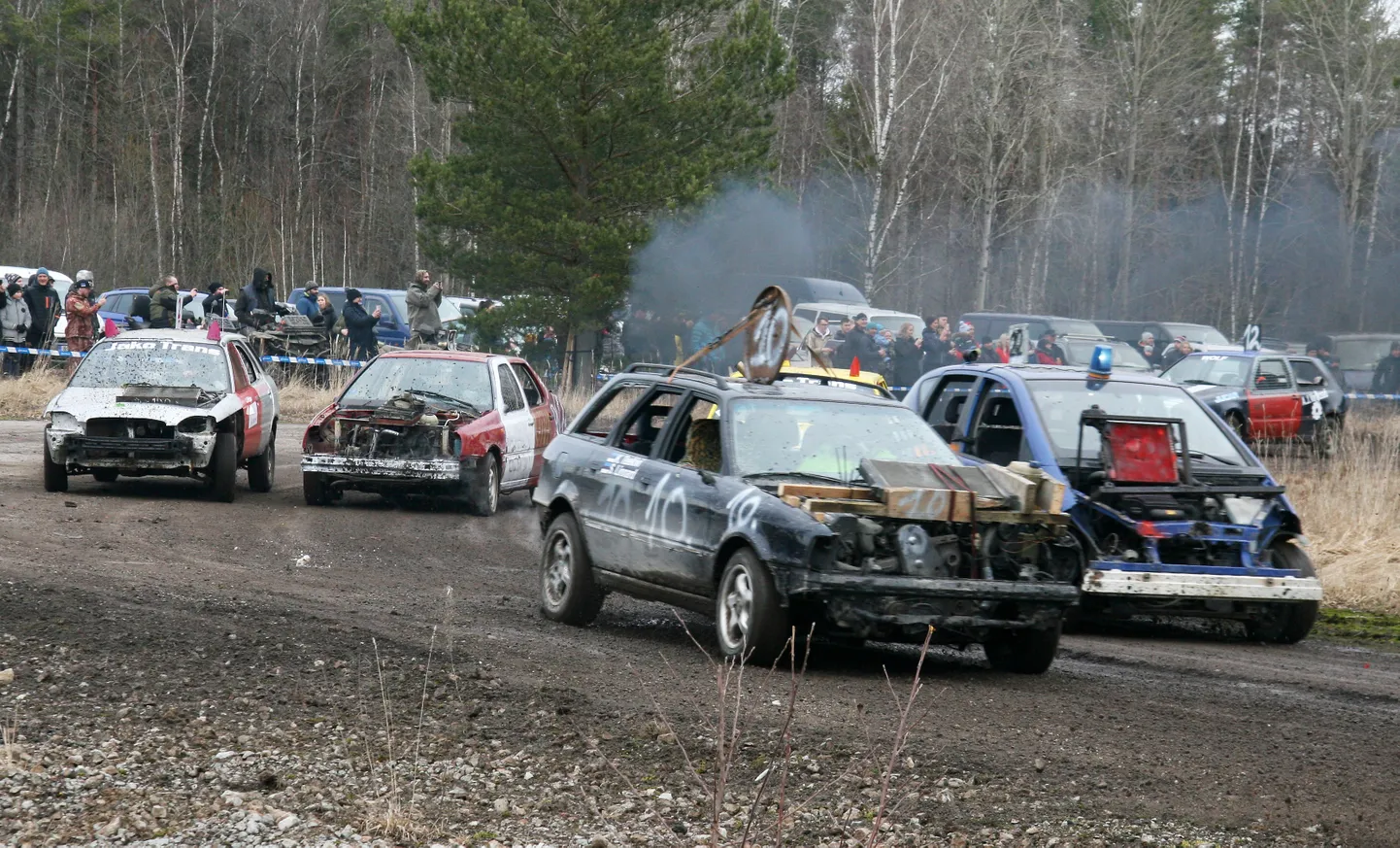 Ka publikuhuvi oli suur ja silmapilgutamata võib öelda, et tegu oli lähipiirkonna külastajatehulga poolest TOP-i kuuluva sündmusega.