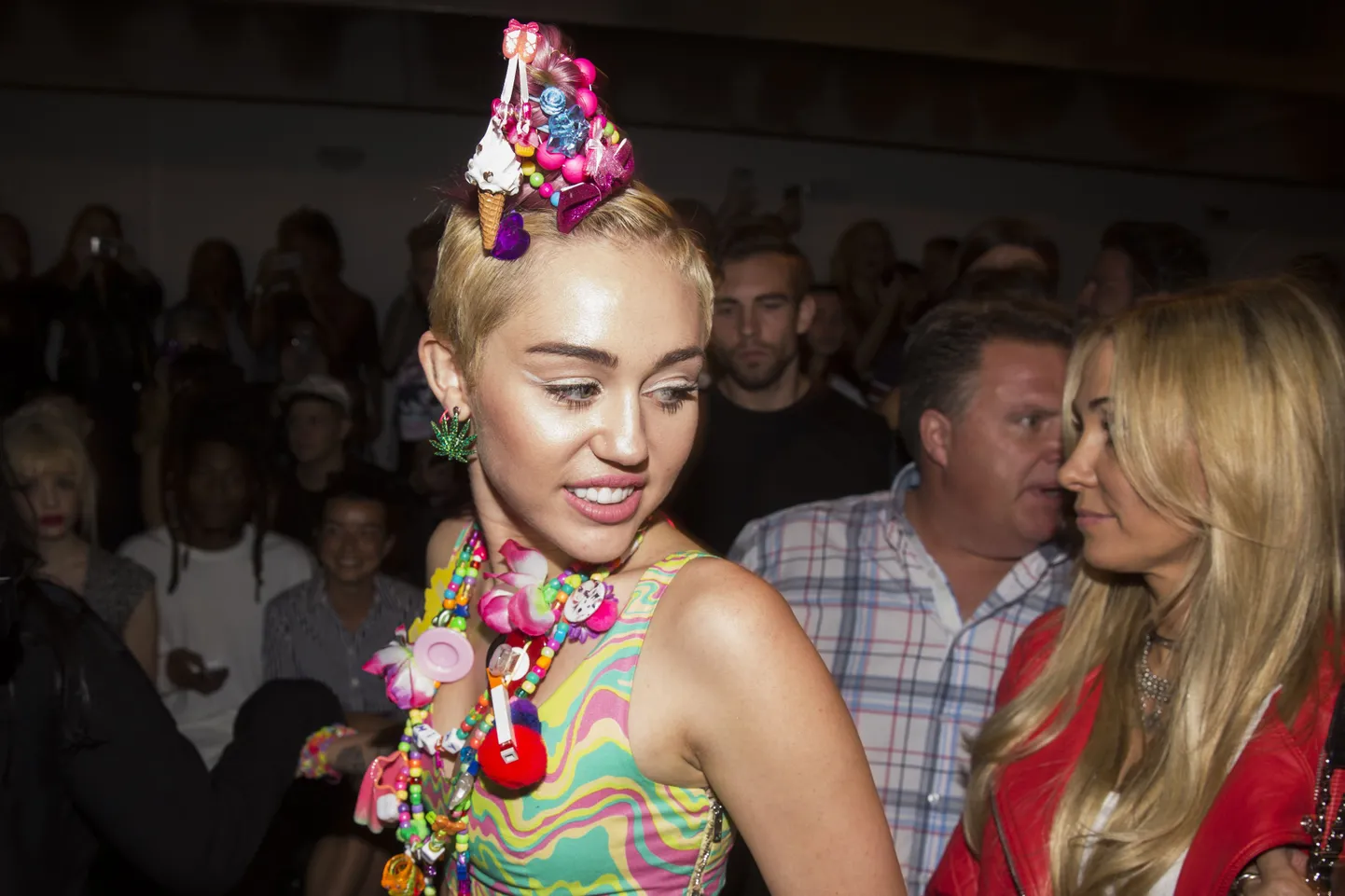 Miley Cyrus ja disainer Jeremy Scott