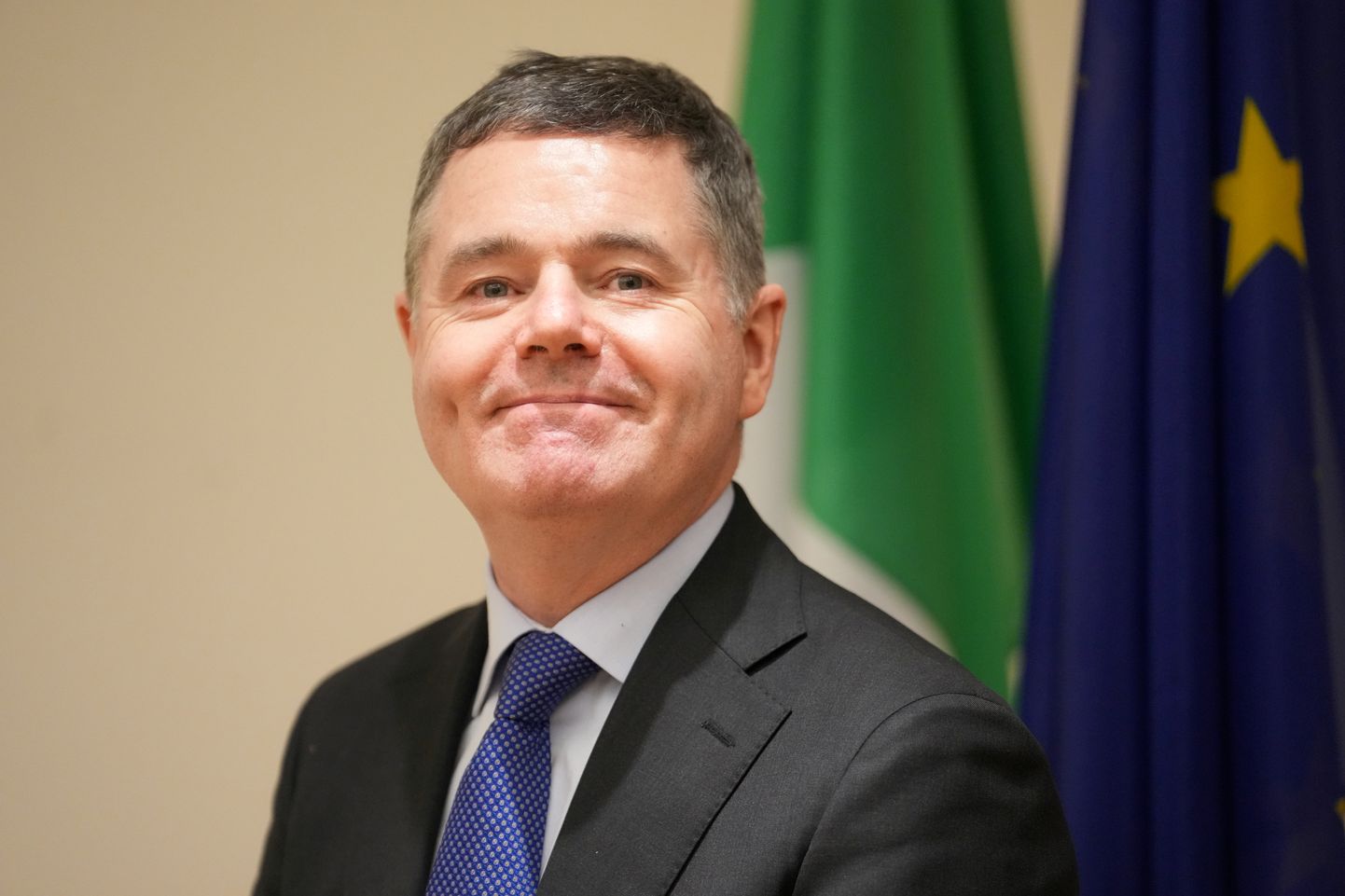 Eirogrupas prezidents, Īrijas publisko izdevumu, valsts attīstības plāna izpildes un reformu ministrs Paskals Donohou.