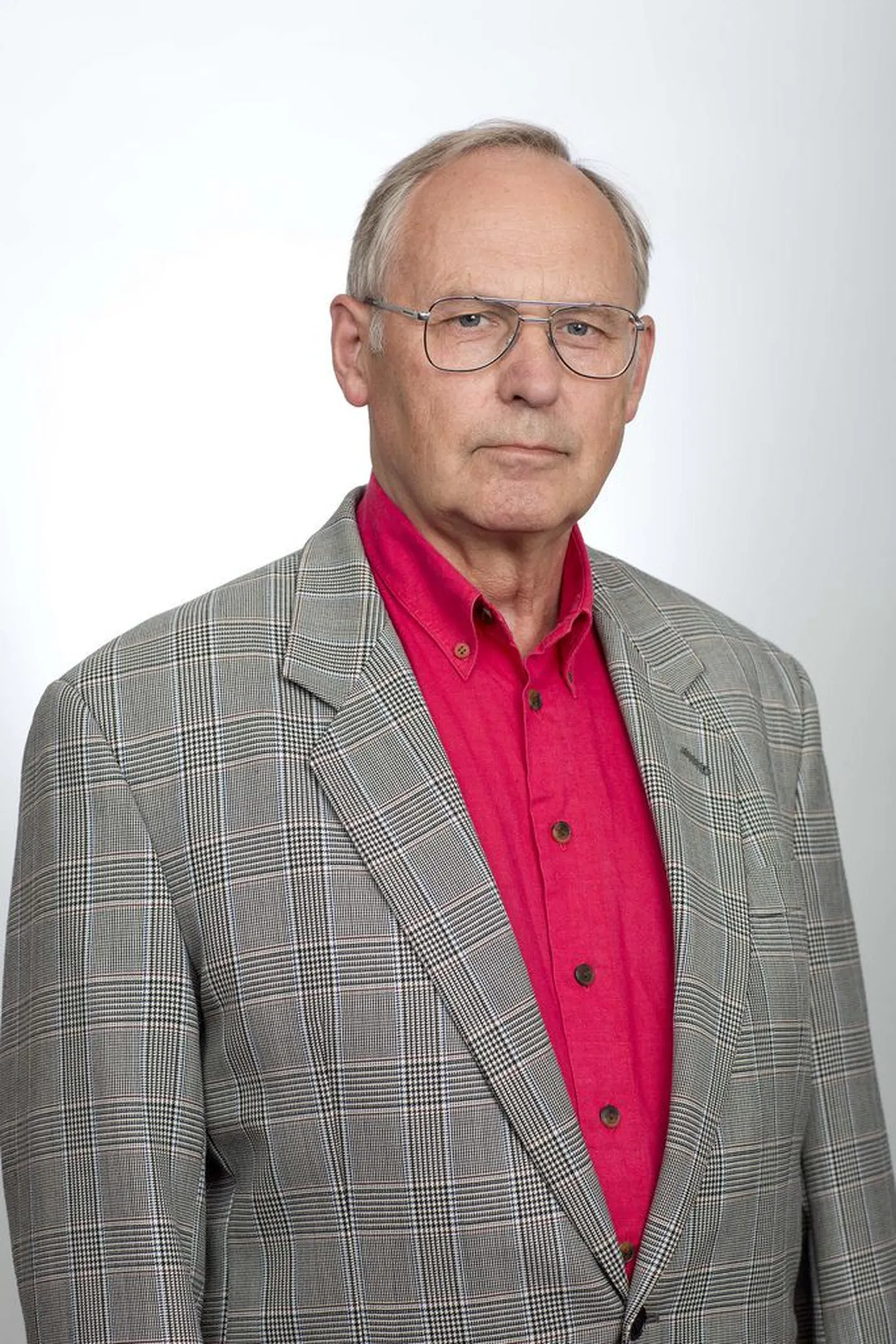 Eino Väärtnõu.