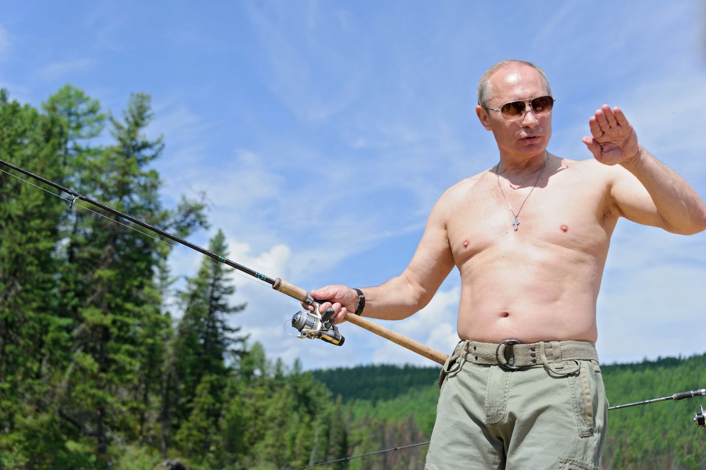 Venemaa president Vladimir Putin kalastamas