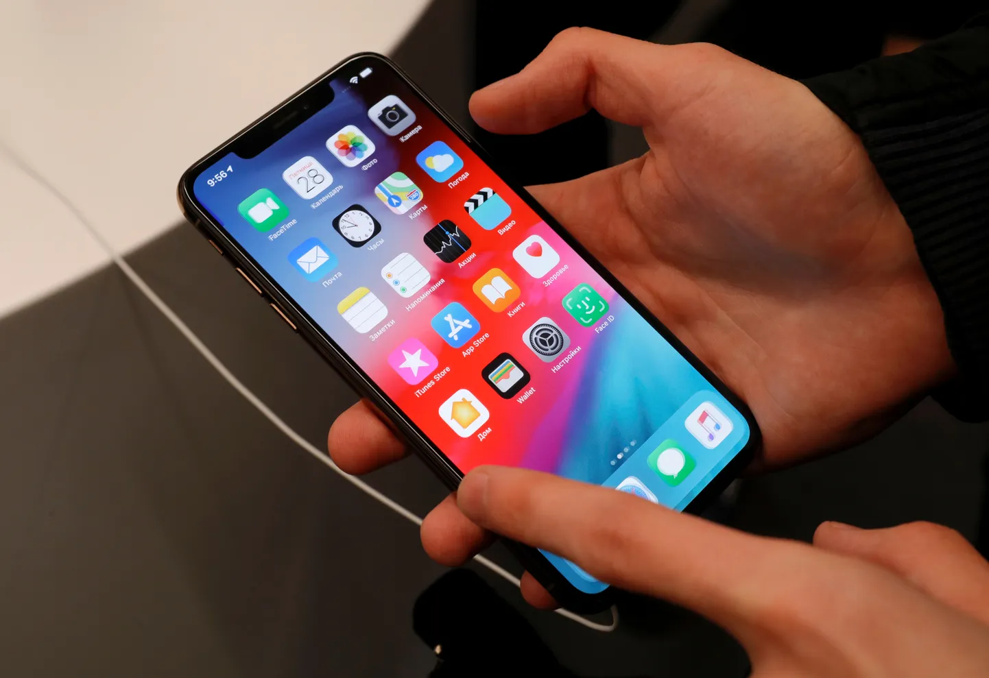 Смартфон iPhone