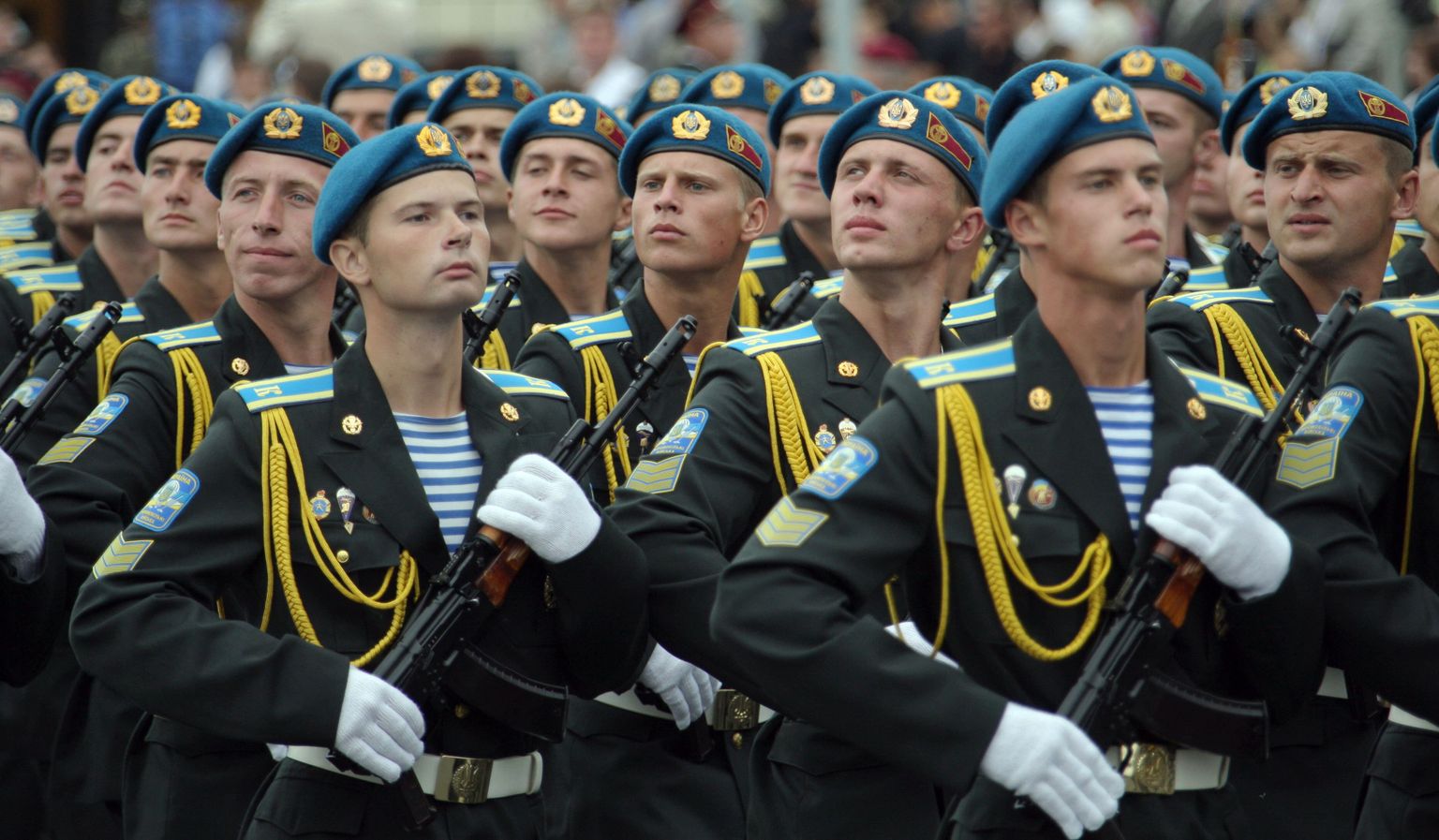 Ukraina sõdurid 24. augustil Kiievis sõjaväeparaadil.