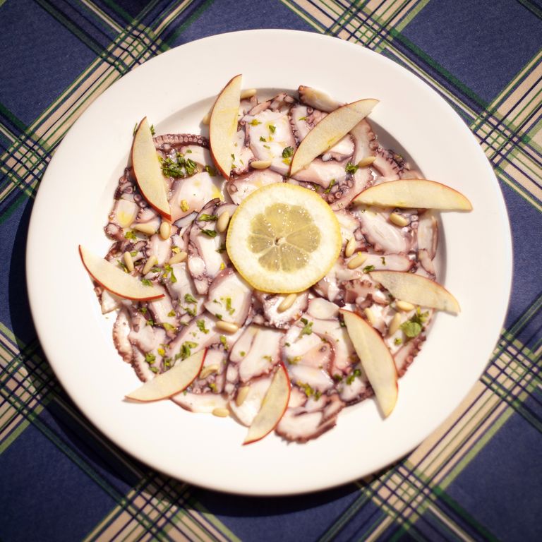 Eelroad on Itaalia köögis samuti väga suure au sees. Ohtralt kasutatakse kala, liha, sidrunit ning juurvilju. 