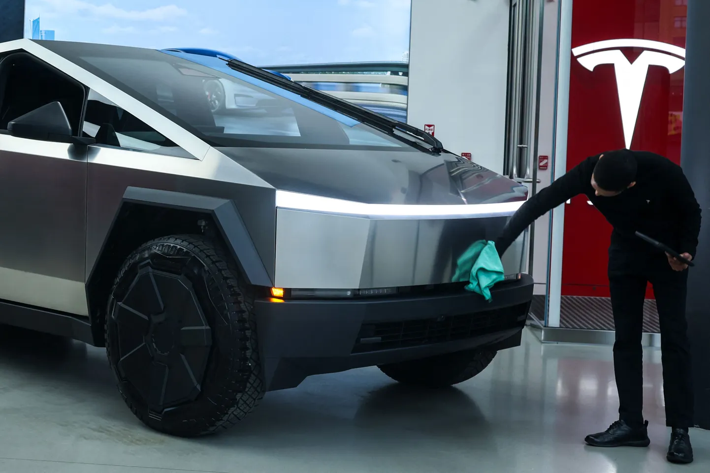 Tesla showroom, New York, USA.