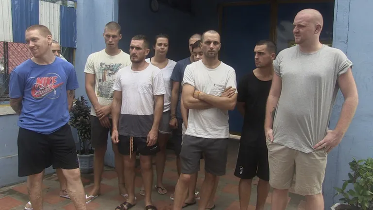 Kambodžas Siem Reapis arreteeritud turistid.