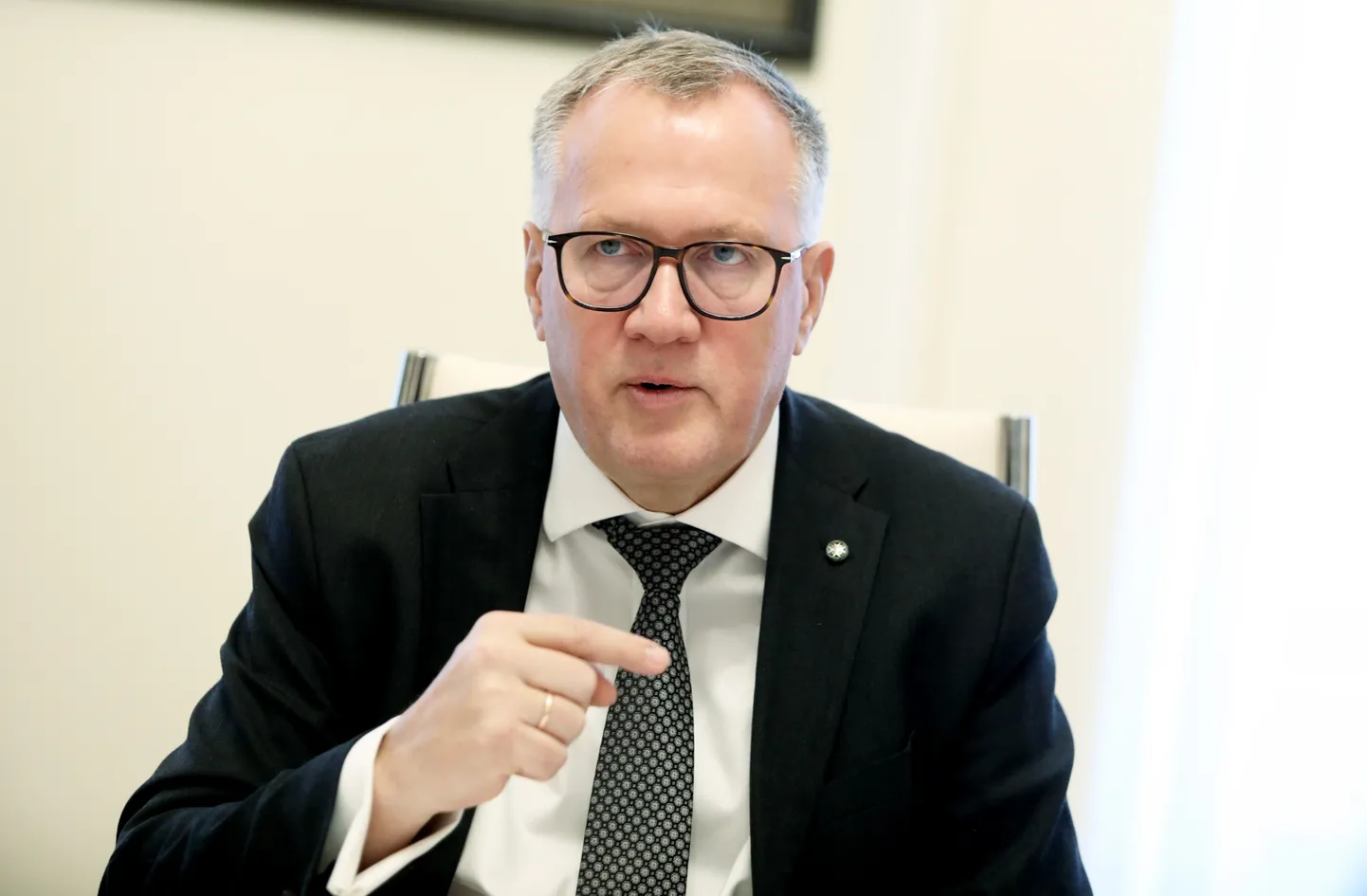 Finanšu ministrs Arvils Ašeradens.