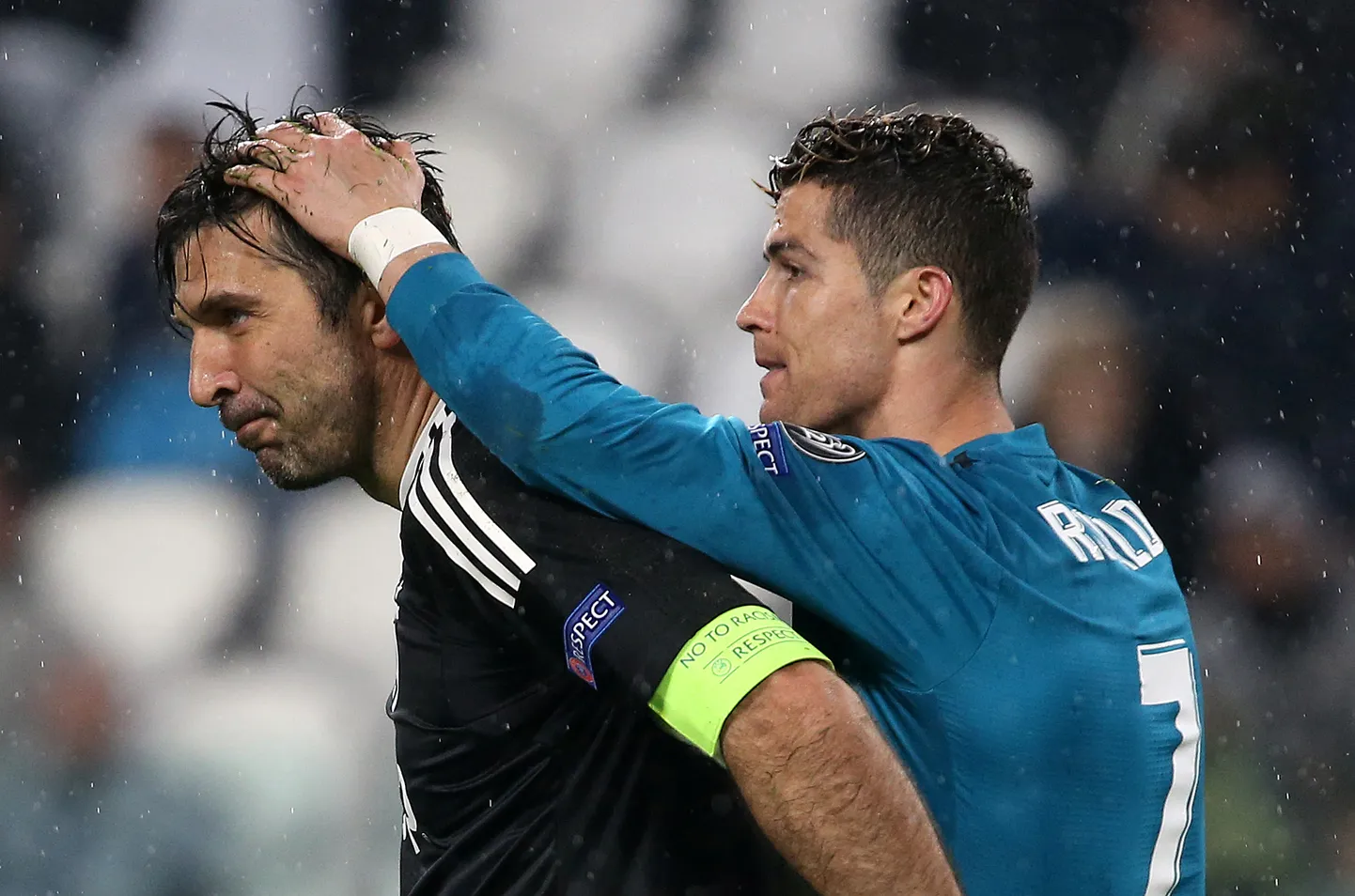 Gianluigi Buffon ja Cristiano Ronaldo