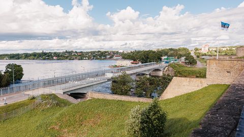 Narva jõel kummimadratsiga Ukraina sõtta seilanud poolakas ei saanud vanglast välja