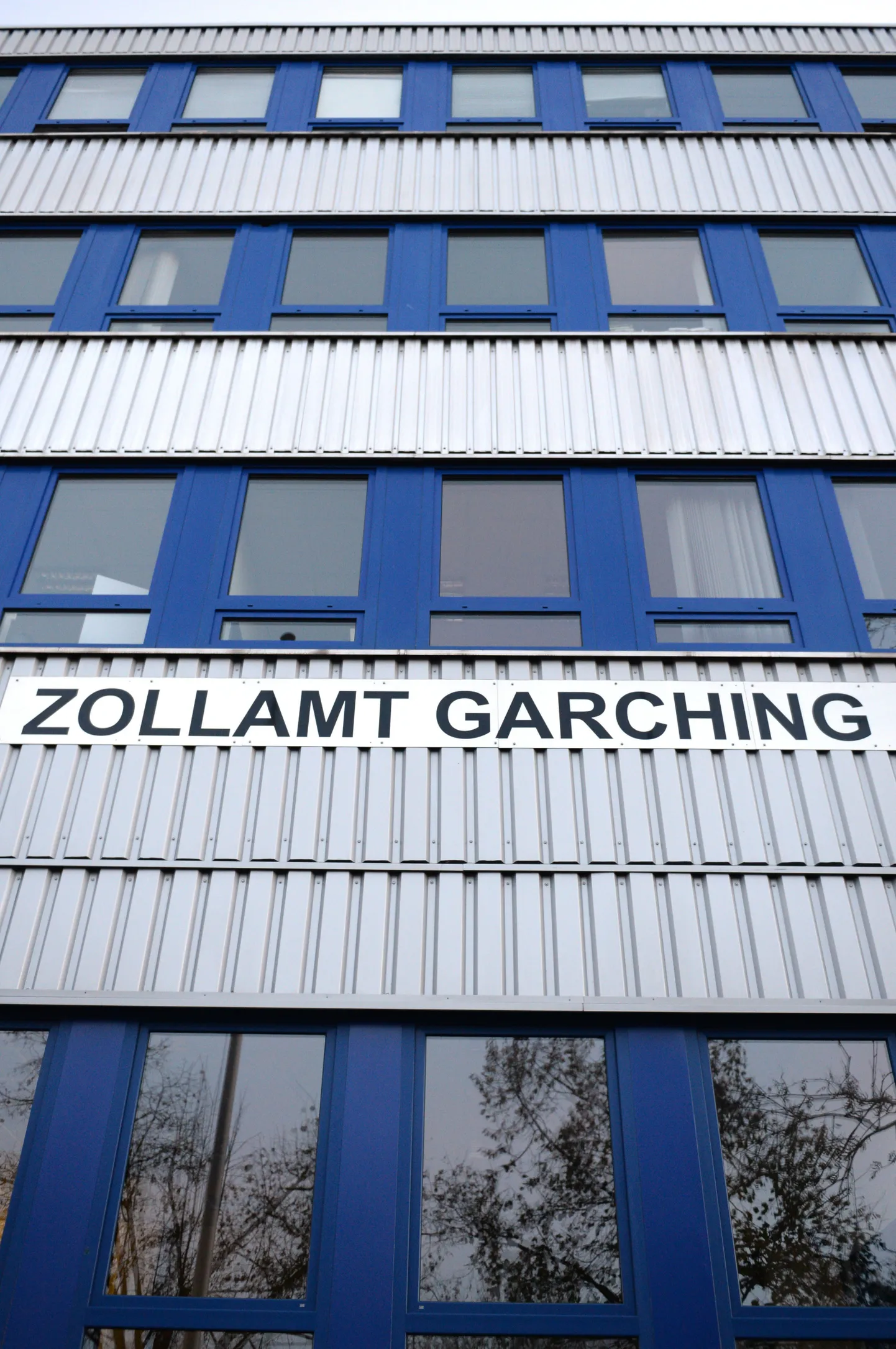 Tolliameti hoone Lõuna-Saksamaal Garchingis, kuhu paigutati Müncheni korterist leitud kunstiteosed.