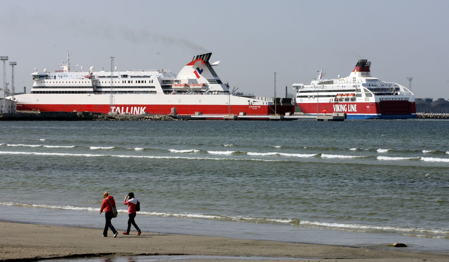 Viking Line'i ja Tallinki laevad Tallinna sadamas.