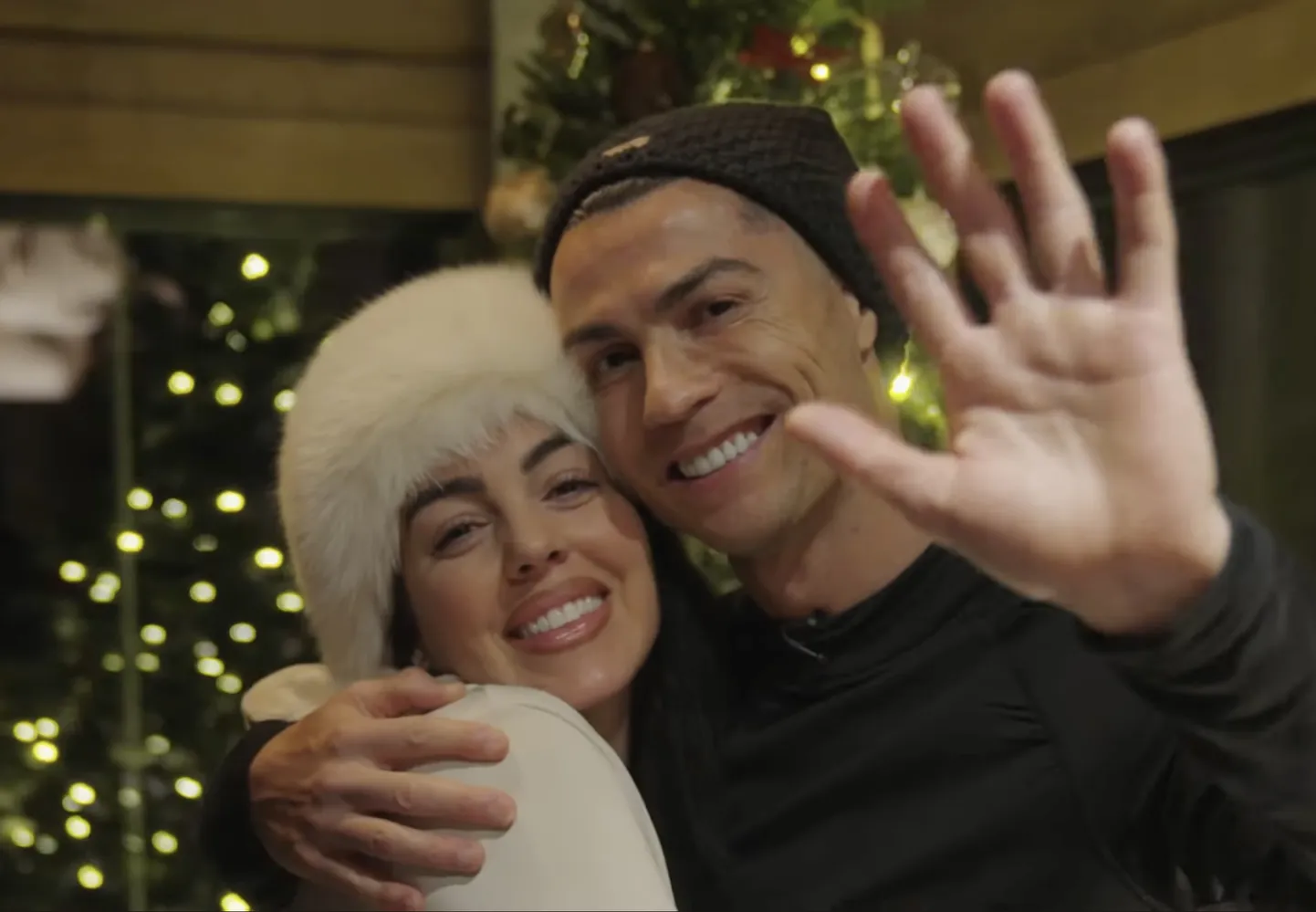 Georgina Rodriguez ja Cristiano Ronaldo Lapimaal.