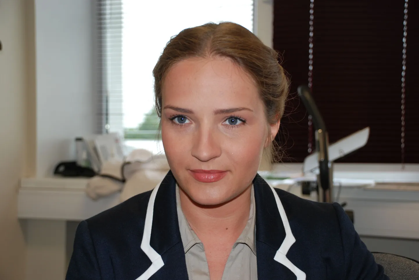 Marta Laan - psühhiaater Anne Johanson uues sarjas «Parim enne».