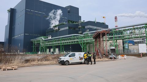 PILDID ⟩ Vene õhuruumist lennanud droon jõudis Auverre ja tabas korstent