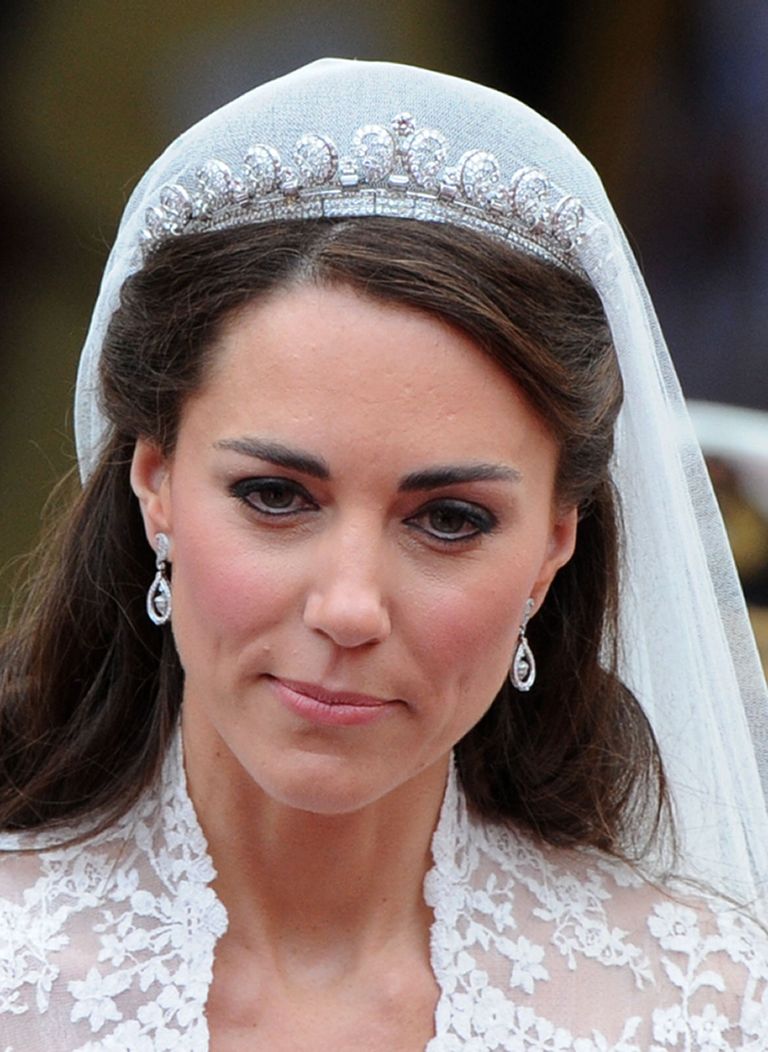 Catherine Middleton kandmas oma pulmapäeval 29. aprillil 2011 tiaarat