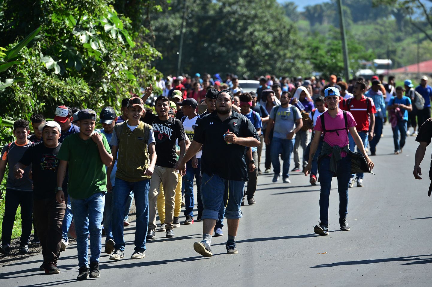 Hondurase sisserändajad Guatemalas pärast Corintos piiri ületamist.