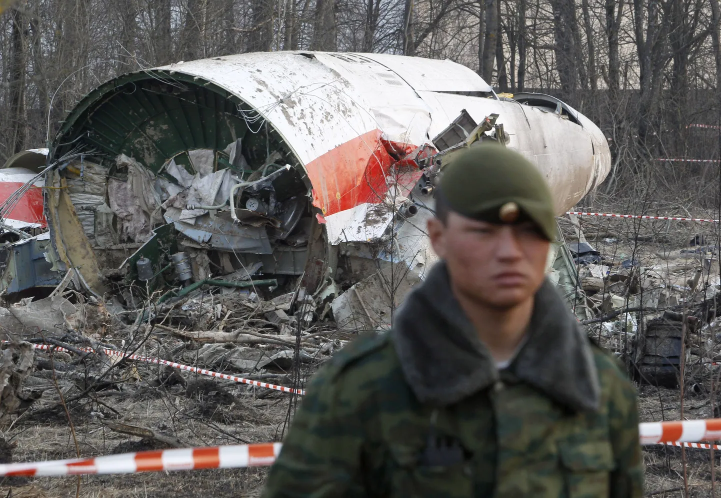 Poola presidendi Tu-154-tüüpi ametilennuki rusud 2010. aasta aprillis Smolenskis.