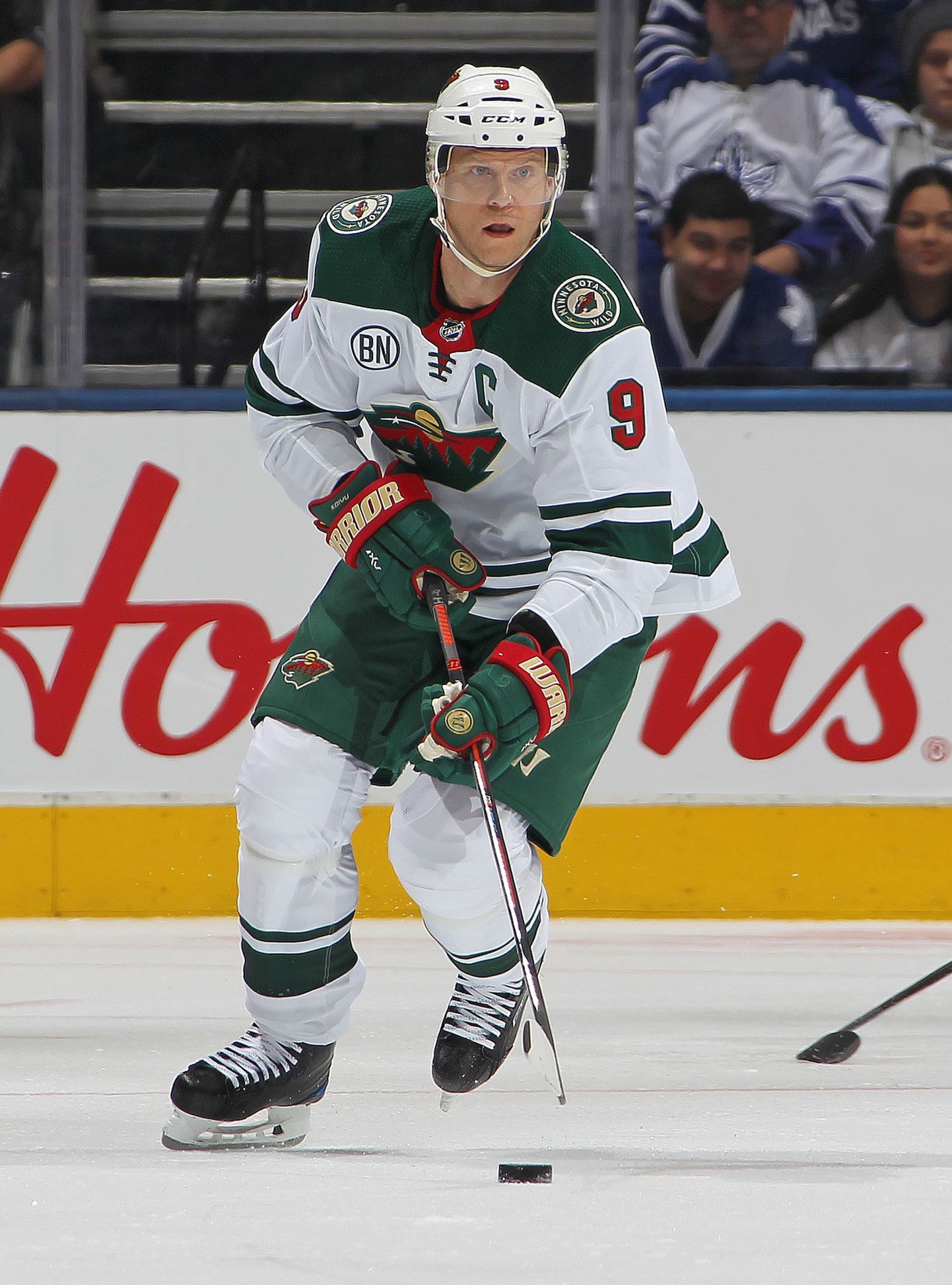 NHLi meeskonna Minnesota Wild  kapten Mikko Koivu mängimas 3. jaanuaril 2019  Kanadas Torontos Toronto Maple Leafsiga. Wild alistas Leafsi 4:3