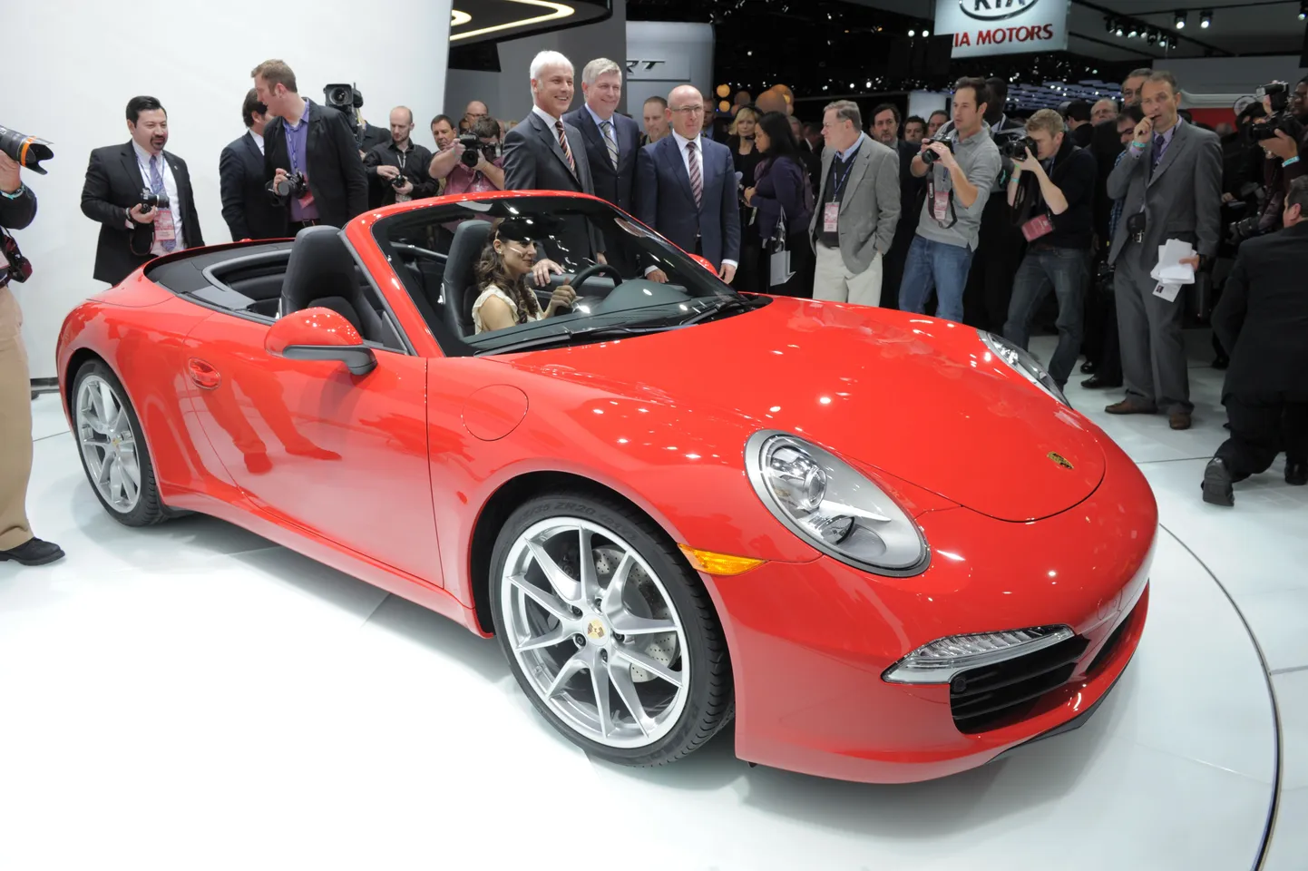 Фото иллюстративное. Porsche Carrera 911