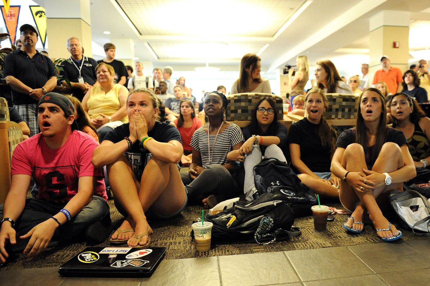 Penn State'i üliõpilased olid otsuse väljakuulutamise järel šokis.