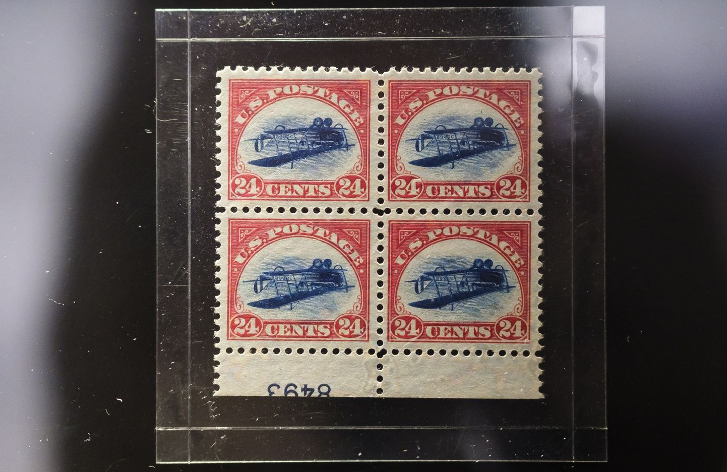 1918. aastal trükitud postmark «Inverted Jenny».