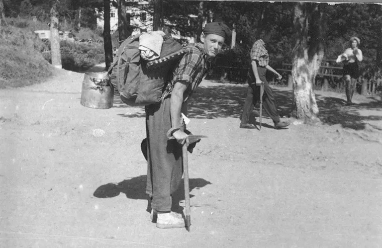 Jüri Martin 1960-datel toonases alpinistivarutuses.