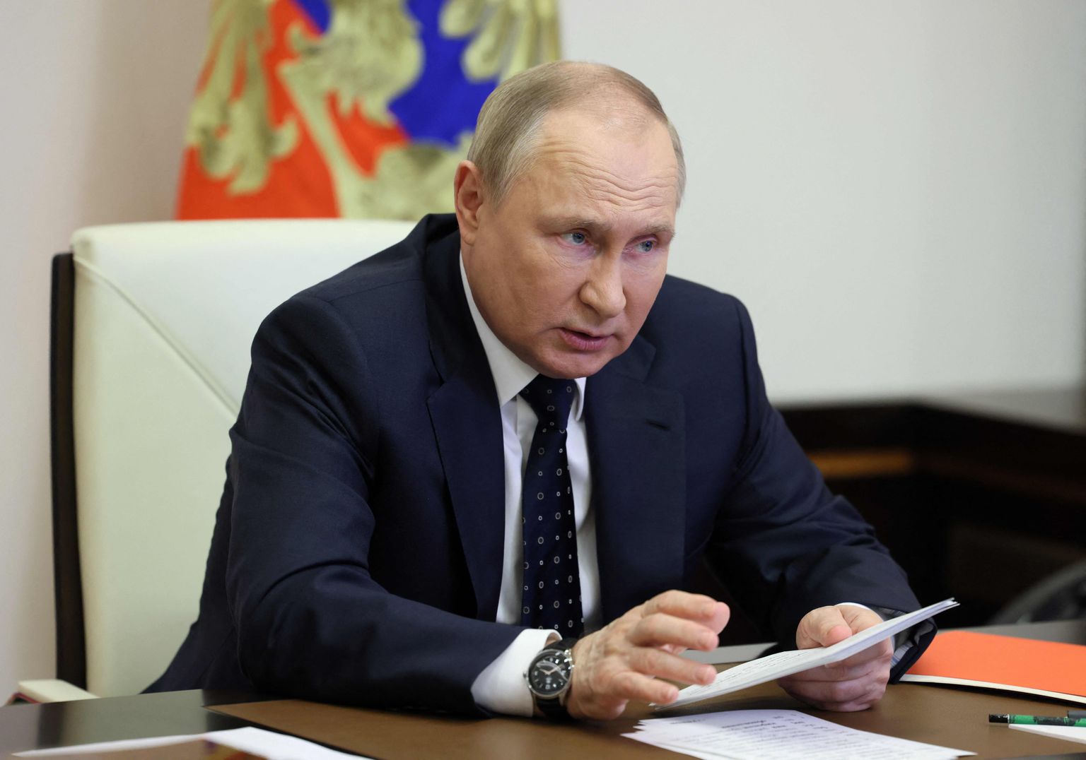 Venemaa president Vladimir Putin kohtus 20. mail 2022 Moskva lähedal Novo-Ogarjovo residentsis video teel Venemaa julgeolekunõukogu liikmetega