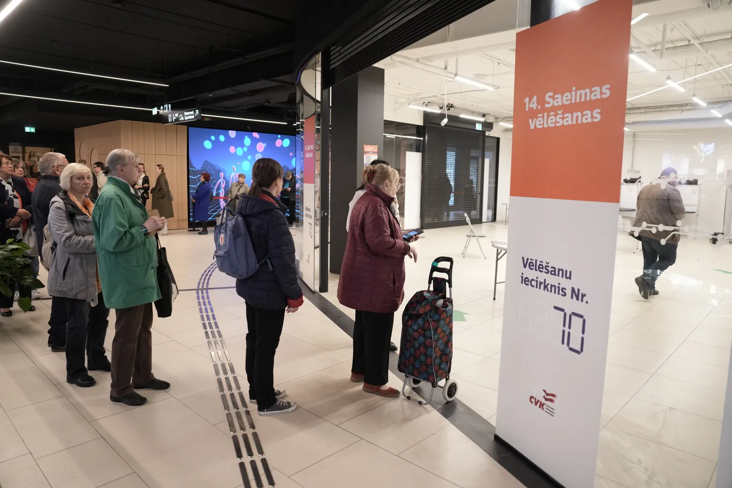 Предварительное голосование на выборах в 14-й Сейм в торговом центре Origo