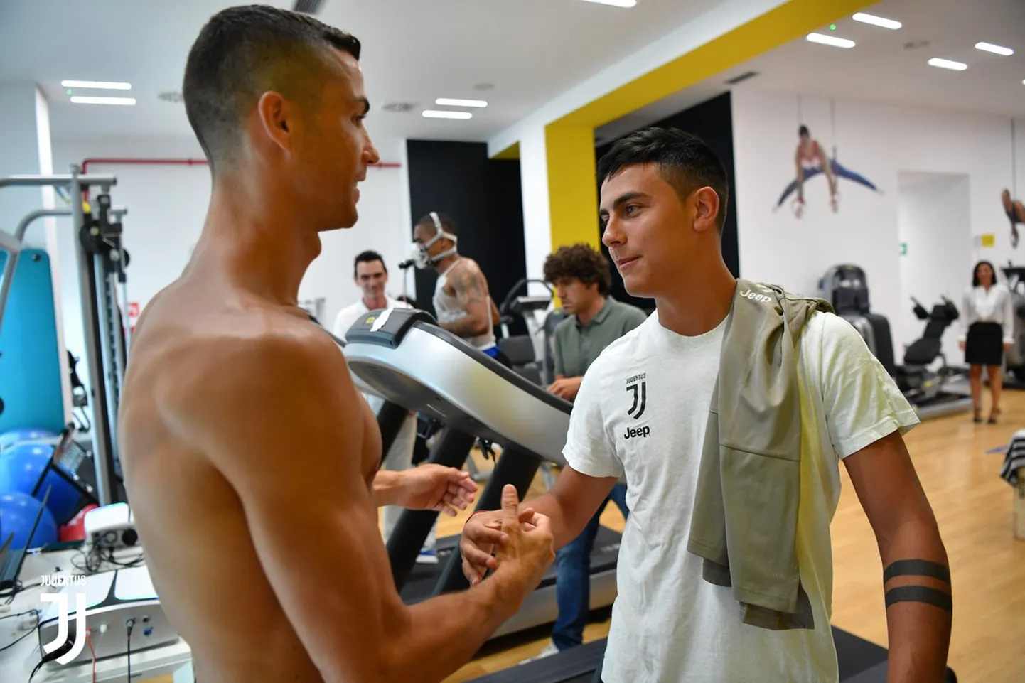 Cristiano Ronaldo ja Paulo Dybala.
