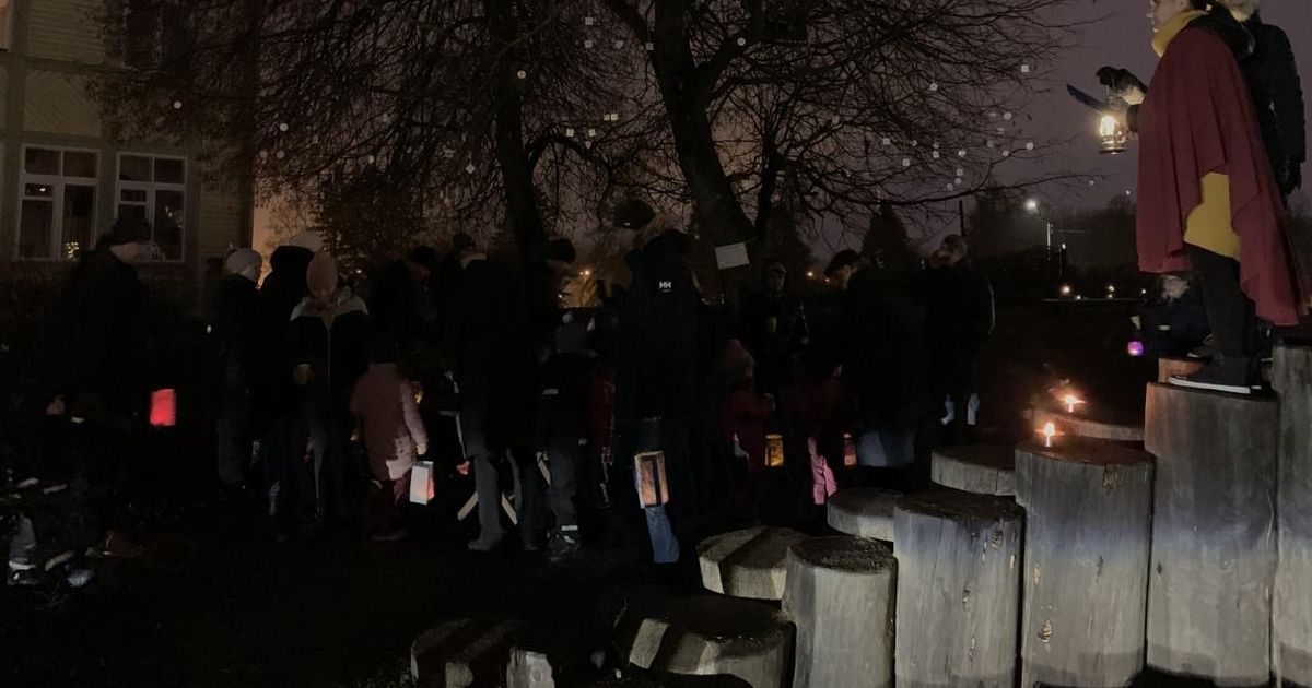 Laternapidu ja helkuripuu Kauri lasteaias