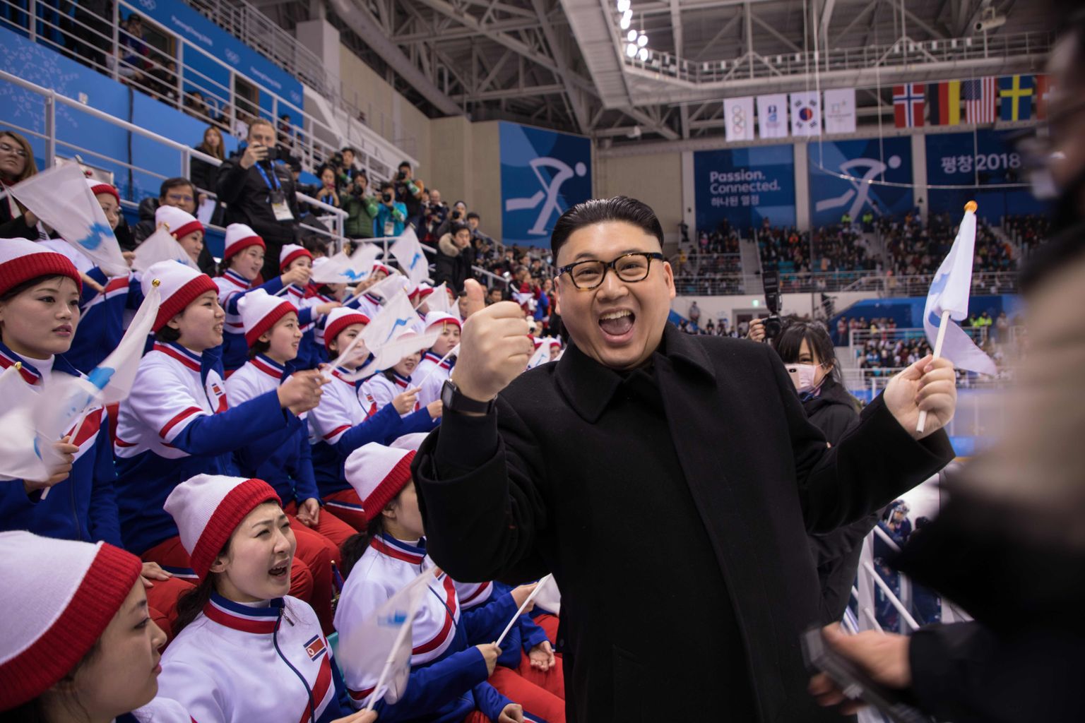 Kim Jong-uniks kehastunu ja Põhja-Korea ergutustüdrukud