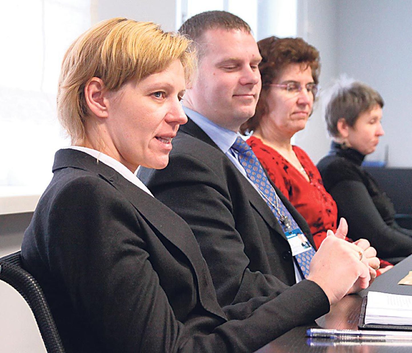 Annely Akermann, Romek Kosenkranius ja Jane Mets on Pärnu võimuliidu jätkamises eri meelt.