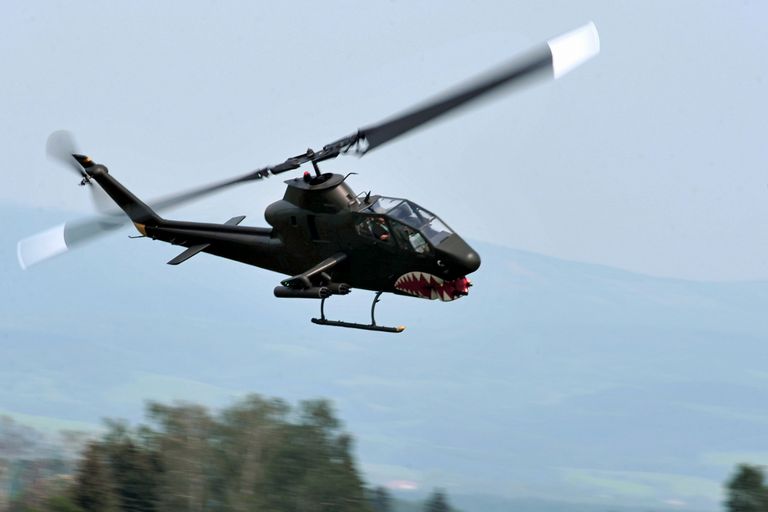 Bell UH-1 helikopter. Pilt on illustreeriv