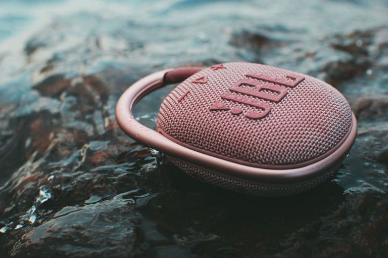 Padomi, kā izvēlēties JBL tumbas, un populārāko modeļu apskats