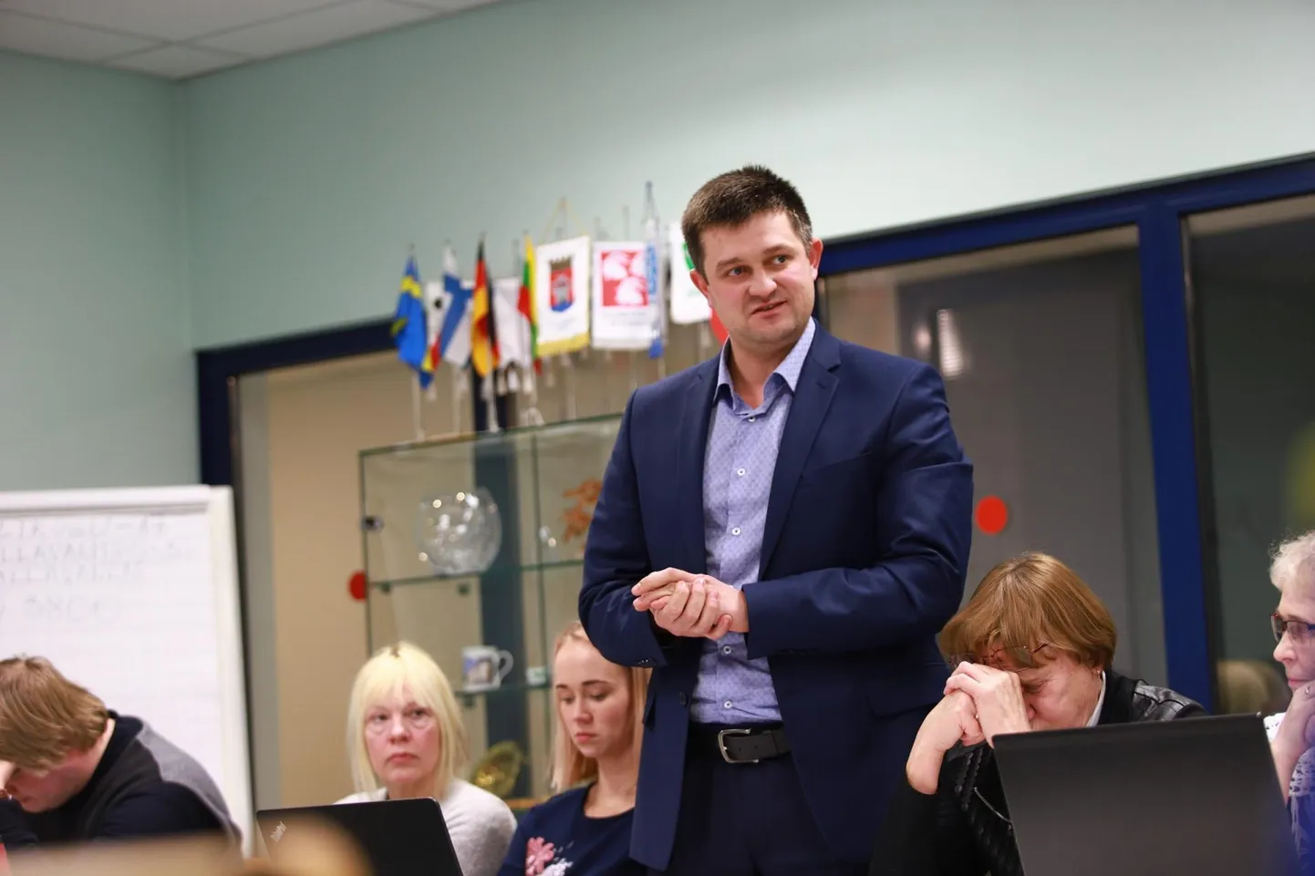Dmitri Okatov hakkab kureerima Tapa valla arenguosakonna tööd.