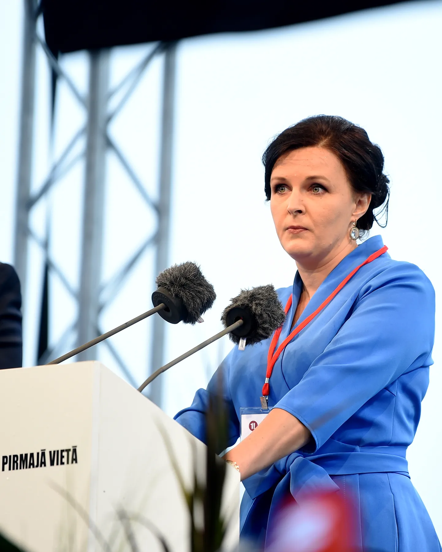 Saeimas deputāte Jūlija Stepaņenko piedalās politiķa Aināra Šlesera rīkotajā partijas "Latvija pirmajā vietā" (LPV) dibināšanas kongresā.