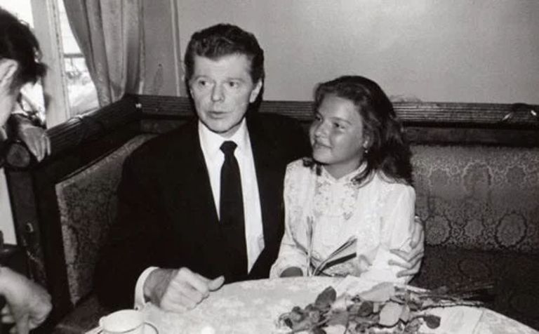 Американский пианист Ван Клиберн и Полина Осетинская в детстве, из личного архива.