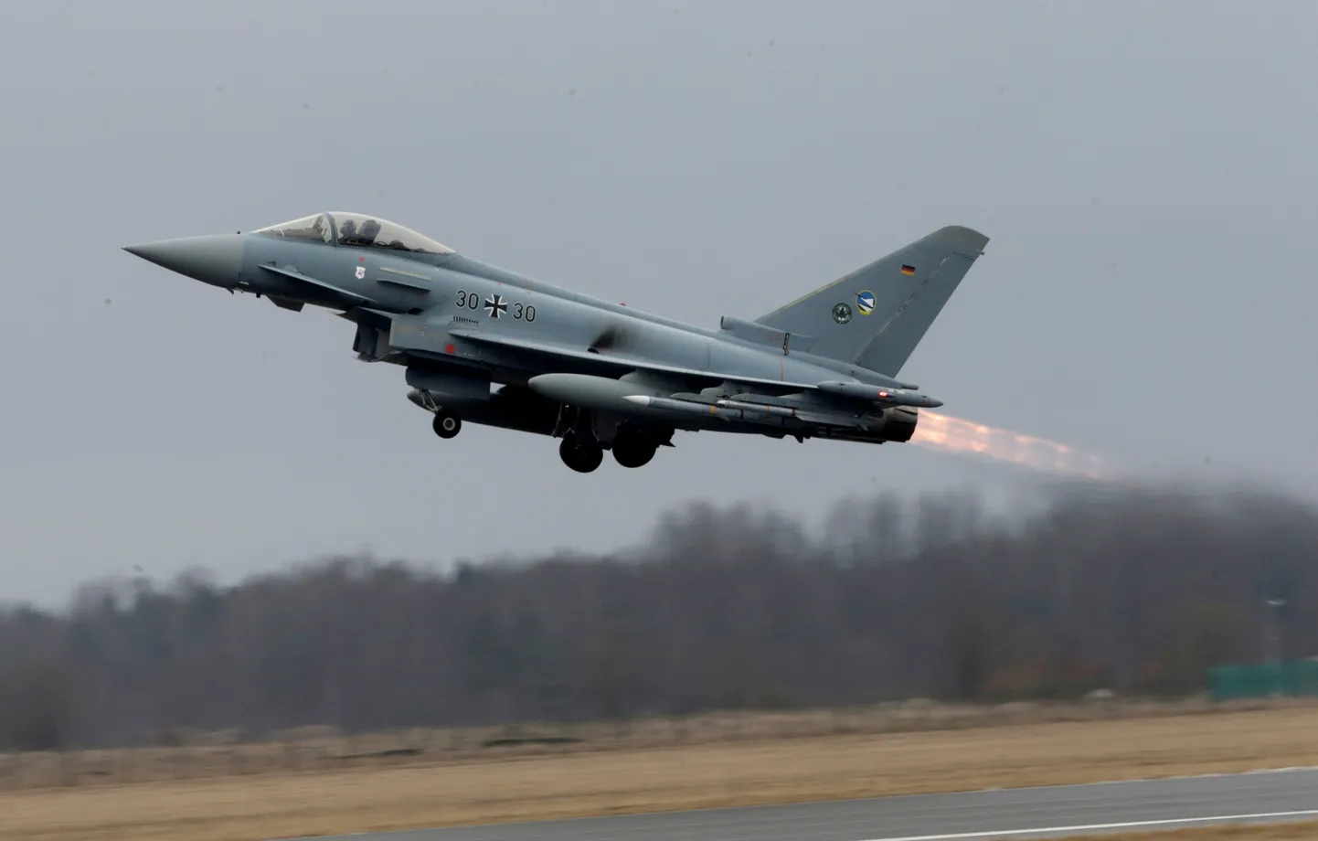 Истребитель "Eurofighter"