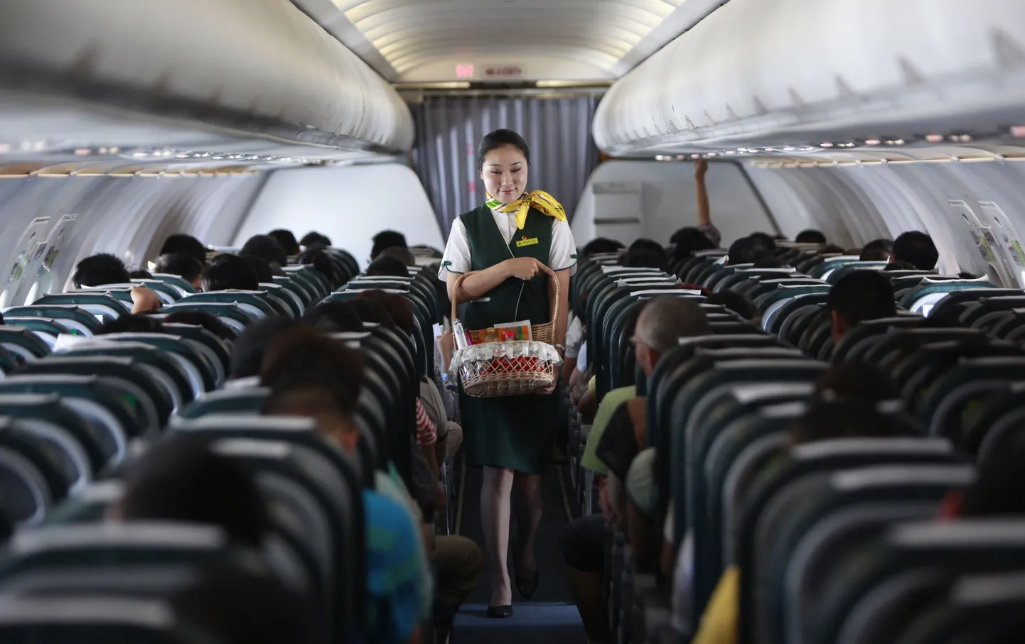 Spring Airlines.